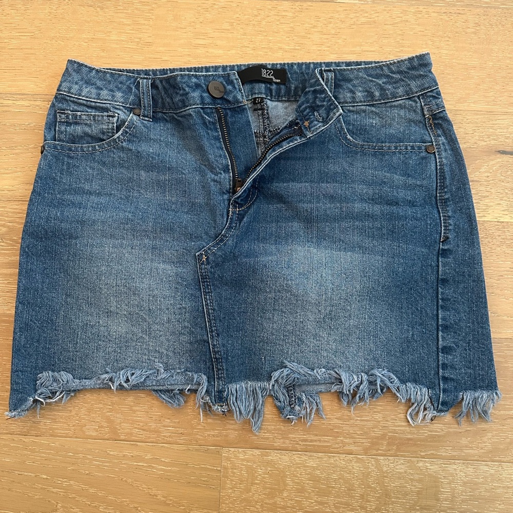 1822 Denim Classic Blue Jeans